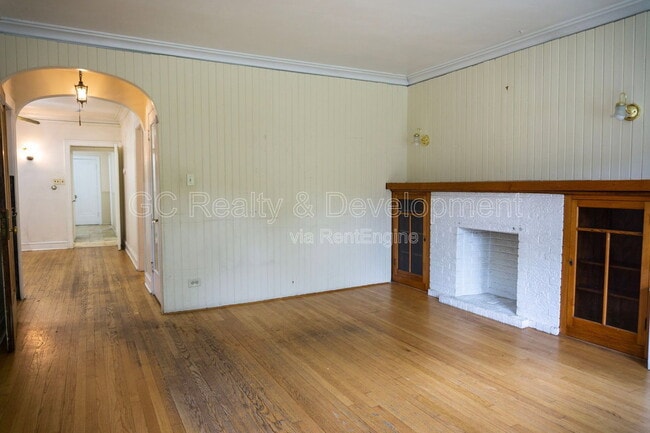 Photo - 3841 N Sawyer Ave Unit 1