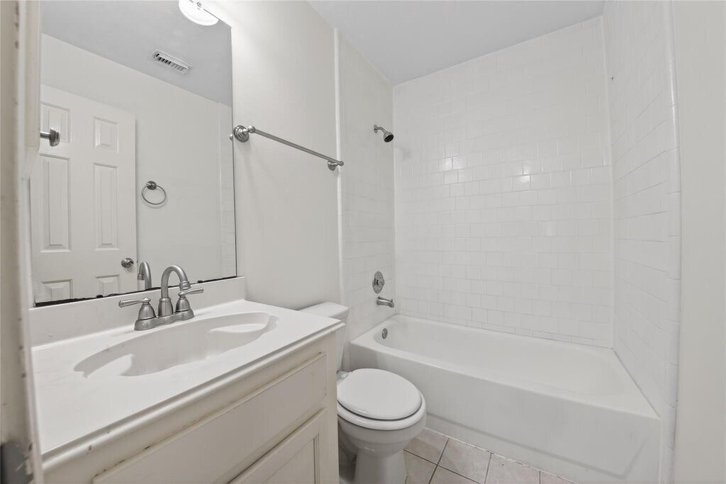 Photo - 16122 Cypress Point Dr