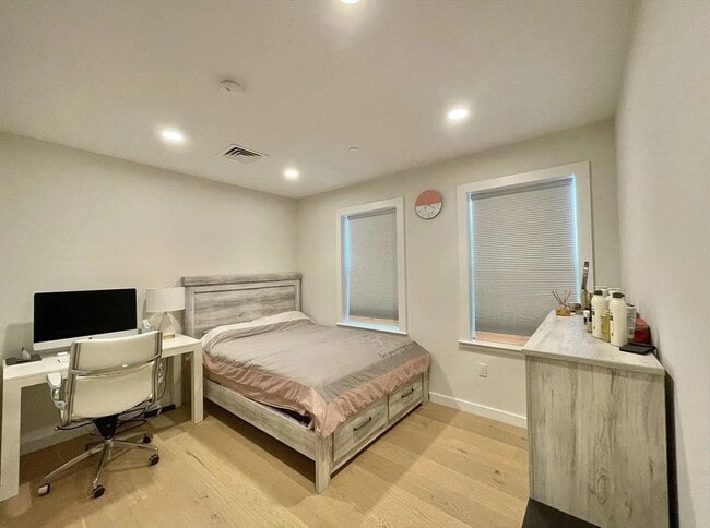 Photo - 16 Boardman St Unit 307