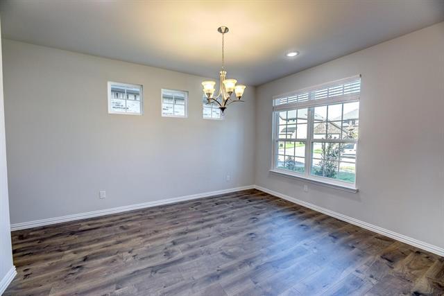 1012 Rosebay Dr