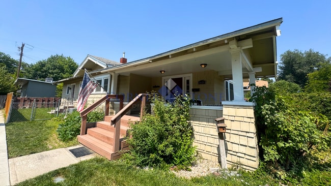 Photo - 1624 3rd St S