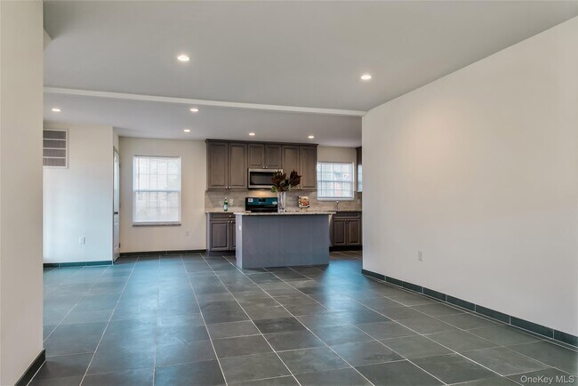 Photo - 36 Carney St Unit 1st Fl