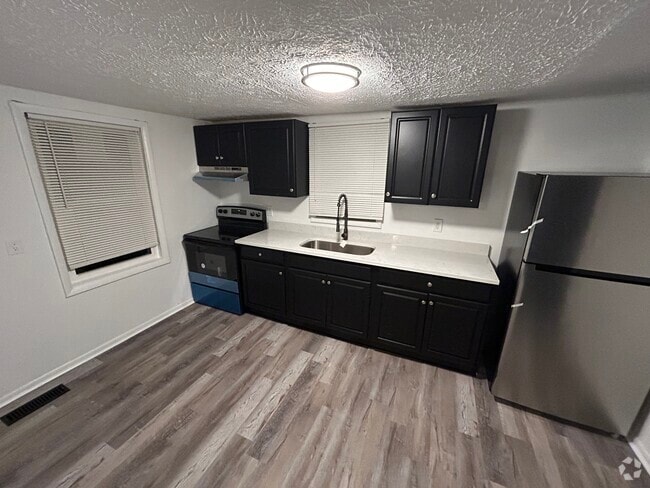Building Photo - 199 E McKinley St Unit 199 Rental