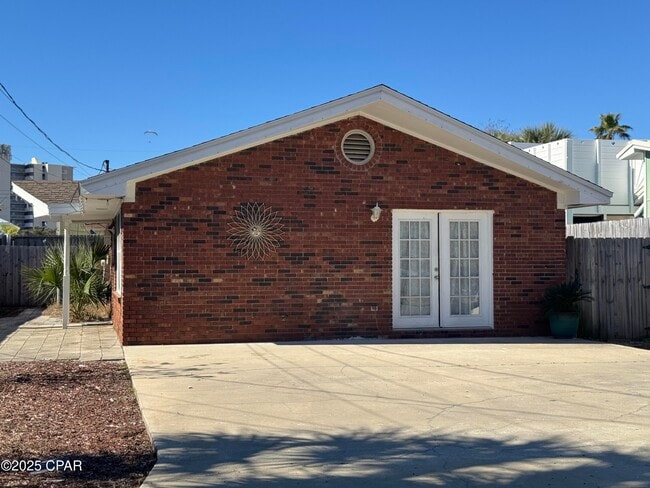 Building Photo - 7209 Sunset Ave Rental
