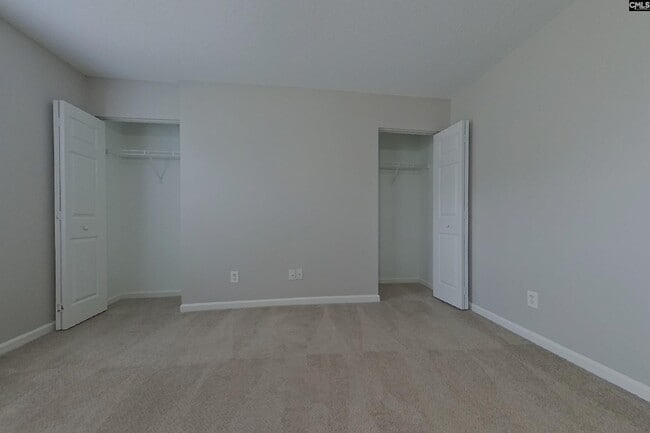 Photo - 945 Schofield Ln