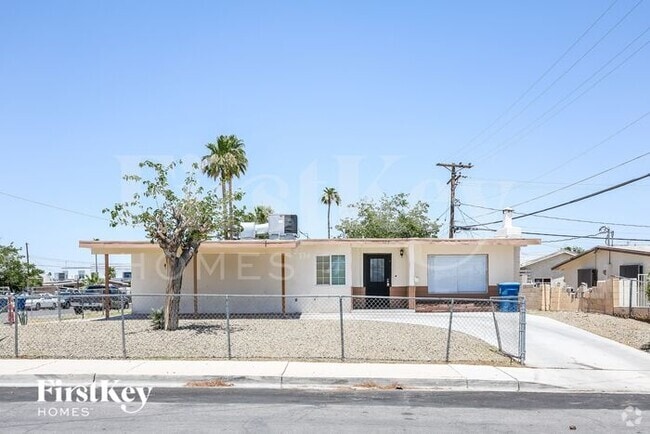 Building Photo - 2317 Hassett Ave Rental