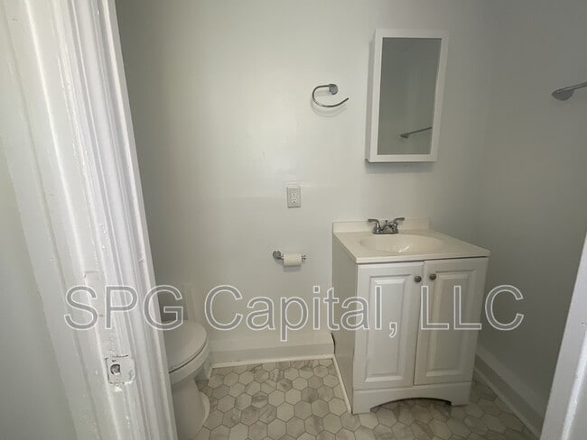 Photo - 208 Liberty Ct