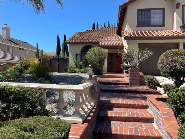 Photo - 955 Longview Dr