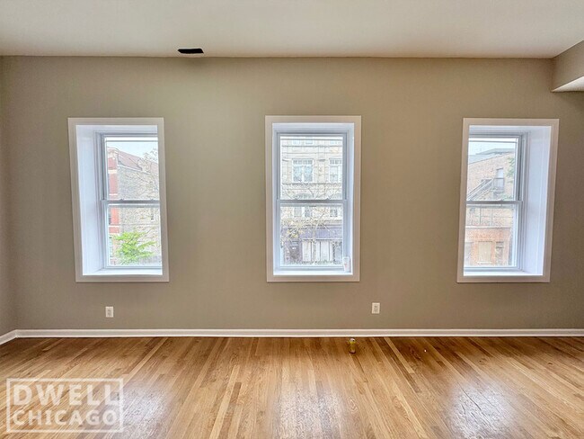 Photo - 1013 W 19th St Unidad 2