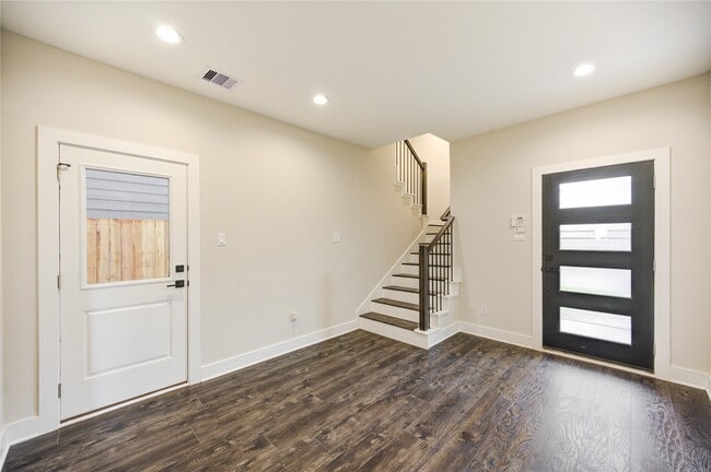 Photo - 3406 Rawley St