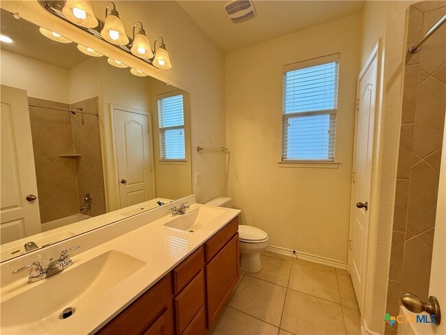 Photo - 2065 Oxbow Cir