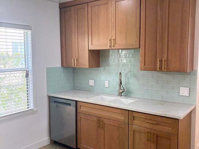 Photo - 1802 Ocean Park Blvd., Santa Monica, CA 90405