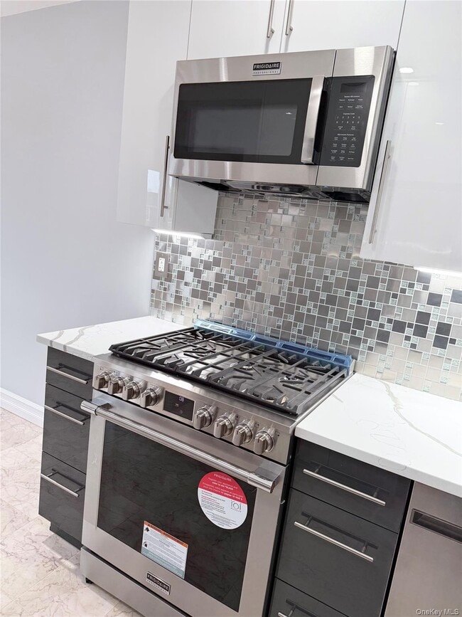 Photo - 59-19 74th St