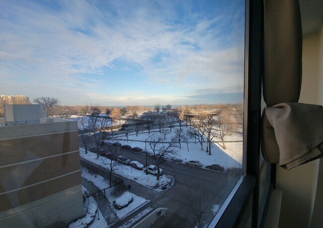 Photo - 5100 N Marine Dr Unit 6B