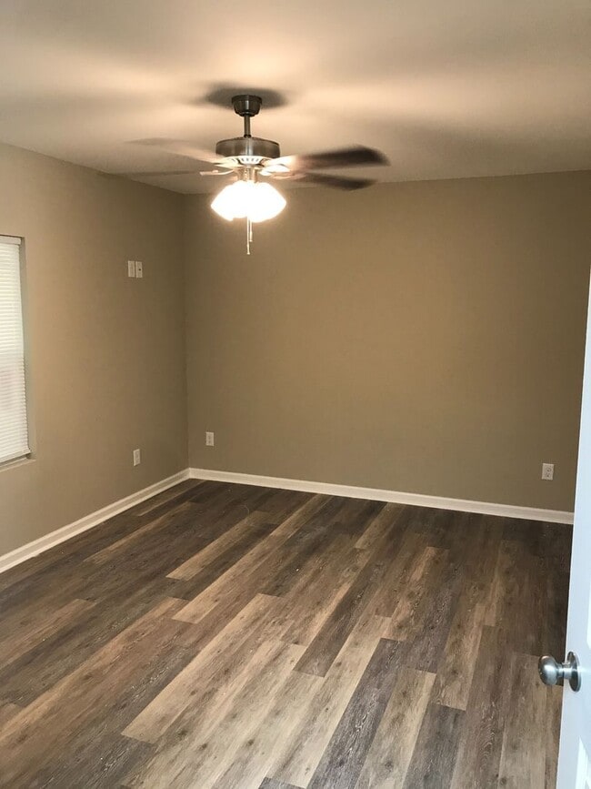 Photo - Why rent an apartment, when you can live i...