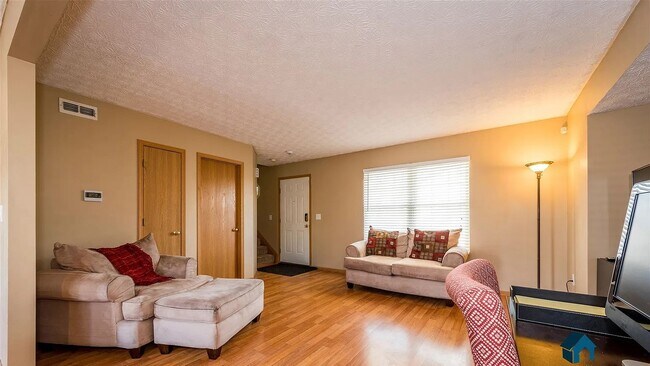 Photo - 2777 Proclamation Way