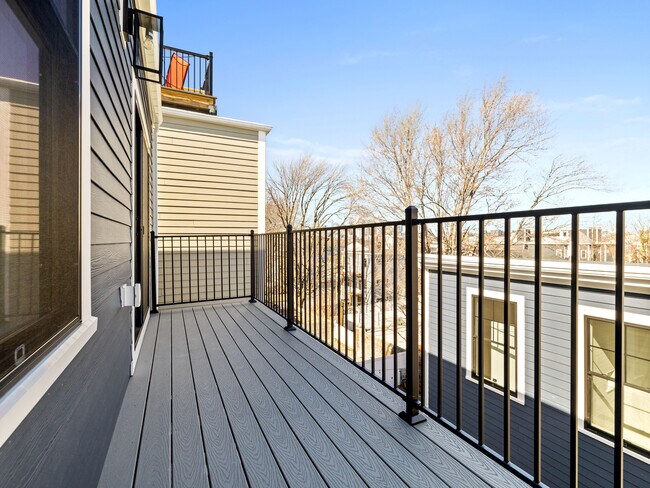 Photo - 48 Woodward St Unit 3