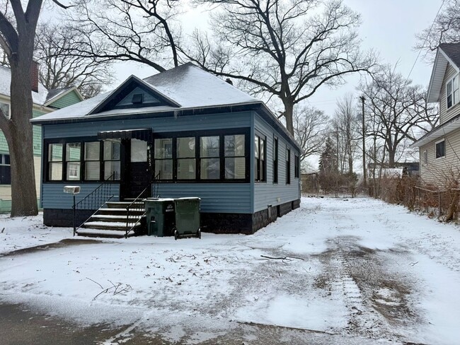 Building Photo - Two Bedroom Home in Muskegon