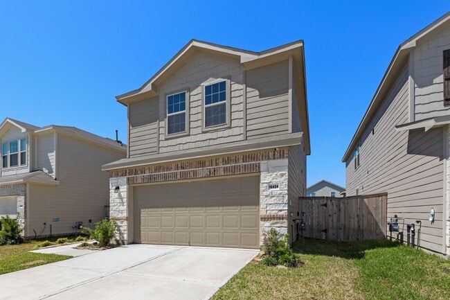 Photo - 16424 Big Hickory Dr