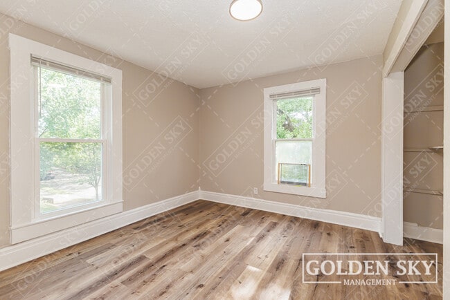 Photo - 216 N Pershing Dr