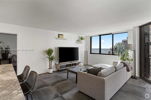 Building Photo - 540 Brickell Key Dr Unit 1519 Rental