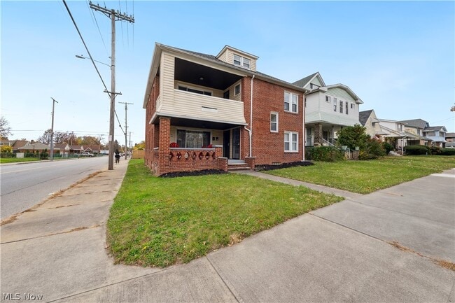 Photo - 3740 E 151st St Unit UP