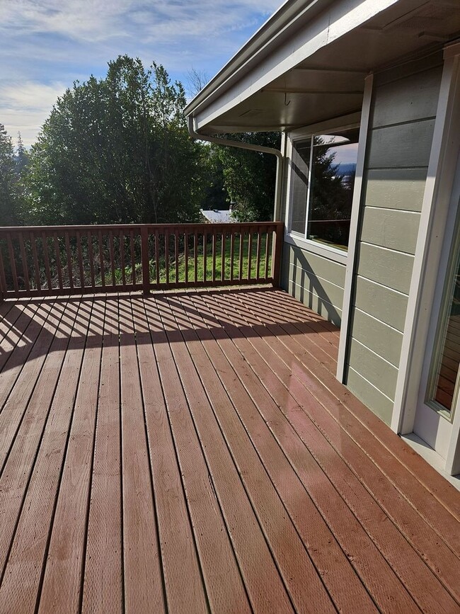 Photo - North Bend 3 bed/2 ba with stunning views!