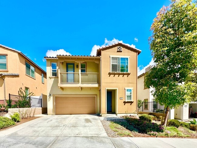 Building Photo - Lovely, Light & Bright, Two-Story, Detached Home in the Desirable Wildgrove Community of Vista!