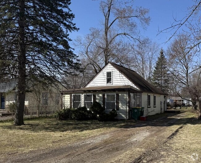 Building Photo - 633 Bagley Ave Rental