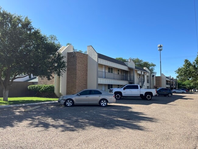 Building Photo - Olympian Apartments