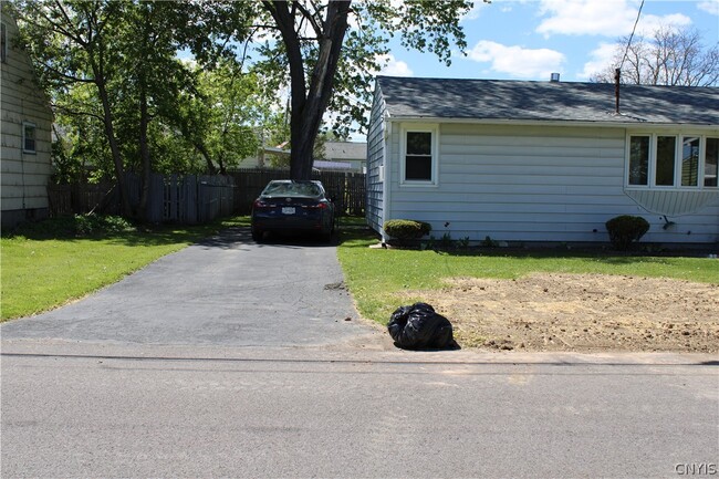 Photo - 417 Hazelhurst Ave
