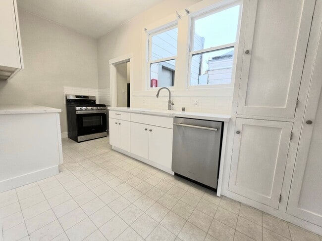 Photo - 1486 9th Ave Unit 3
