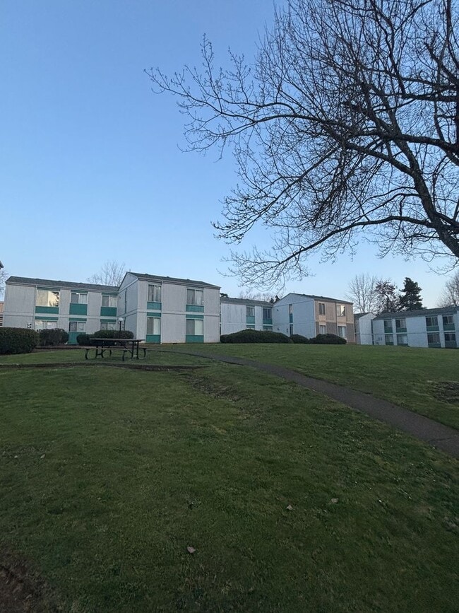 Photo - Sunnyside Village Apartments