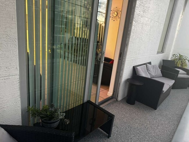 Photo - 2150 Van Buren St