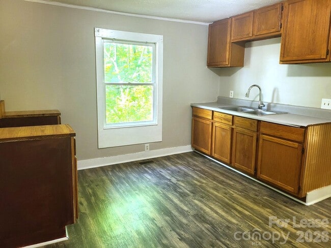 Photo - 1502 Duncan Dr