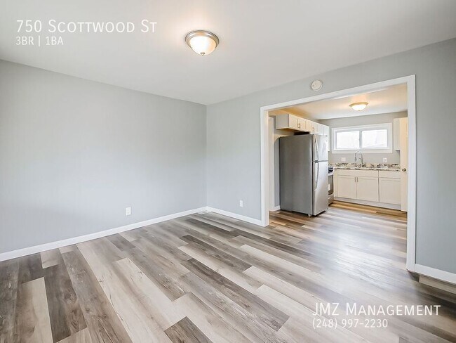 Photo - 750 Scottwood St