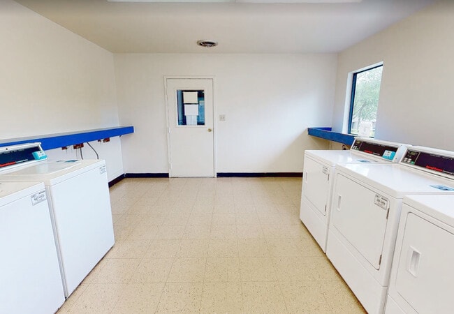 Photo - Sandalwood Apartments