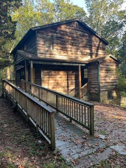 Photo - 103 Pequotsepos Rd