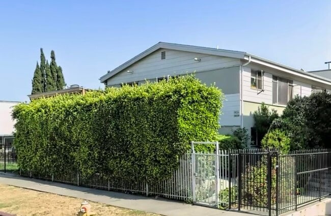 Photo - 5937 Gregory Ave Unidad 5826-4