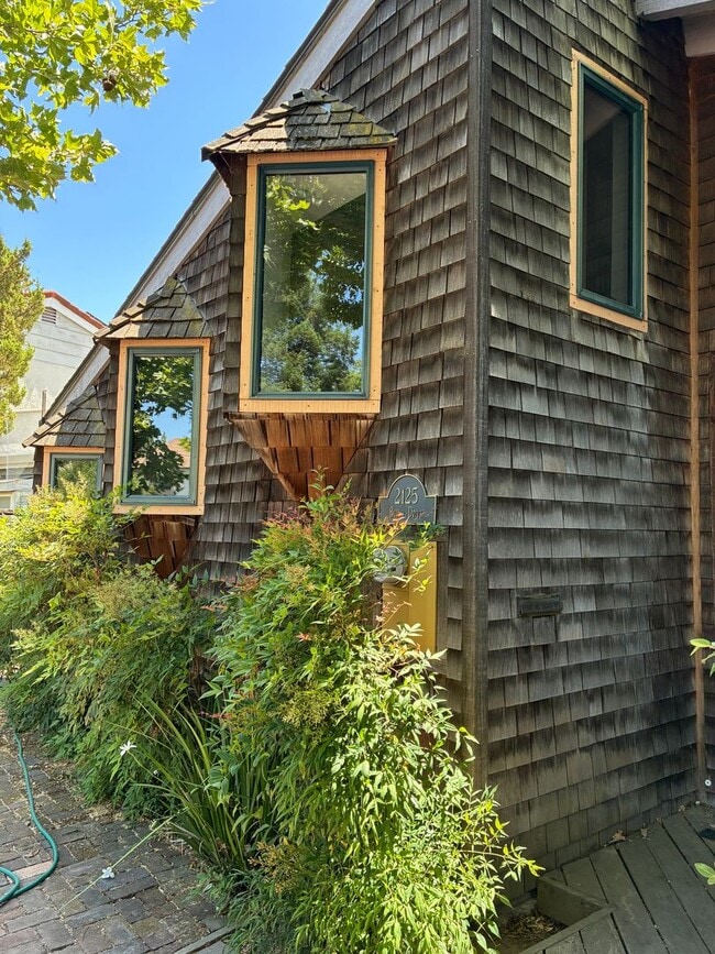 Photo - Gorgeous North Davis 3 bedroom available now!