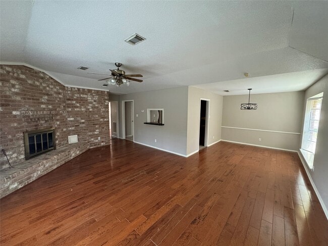 Photo - 15810 Hickory Knoll Dr