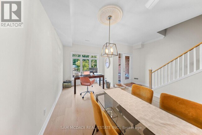 Photo - 95 Kerr St