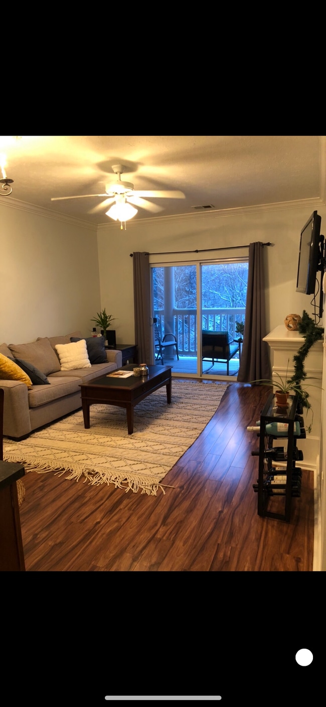 Photo - 2316 Suncrest Vlg Unit 2316