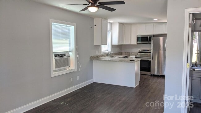 Photo - 250 W McNeely Ave