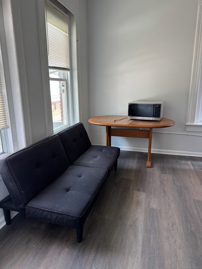 Photo - 81 W Main St