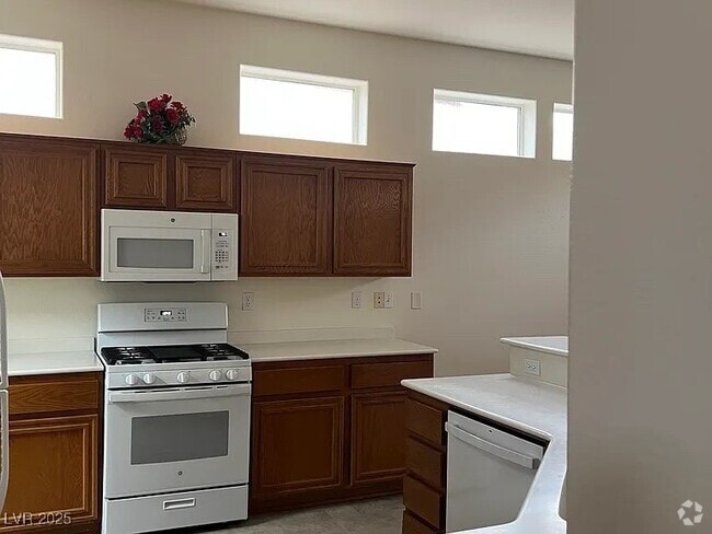 Building Photo - 2775 Darby Falls Dr Rental