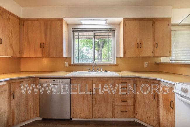 Photo - 5524 W Randolph Dr