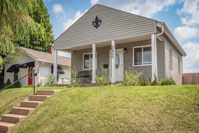 Photo - 3450 Macklind Ave