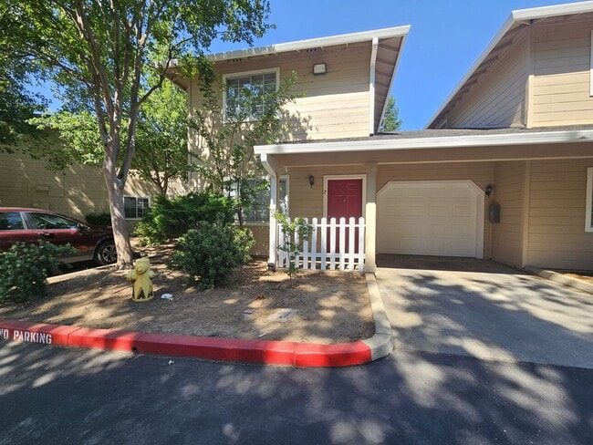 Photo - Two Story 3 Bedroom 2 Bath Condo in Chico for Rent!