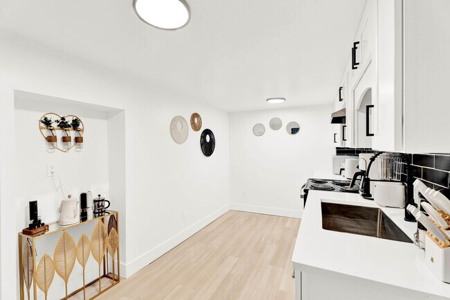 Photo - Whitmore House LLC